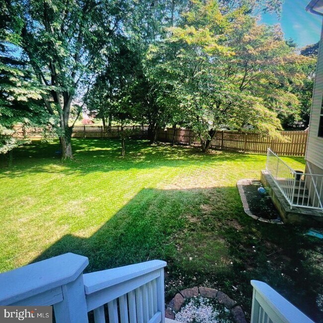 Building Photo - 506 Summervale Ct