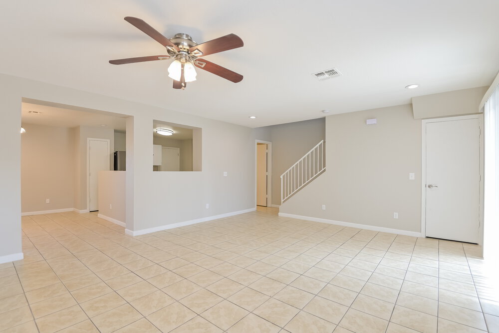 Building Photo - 1552 E Maryland Pl