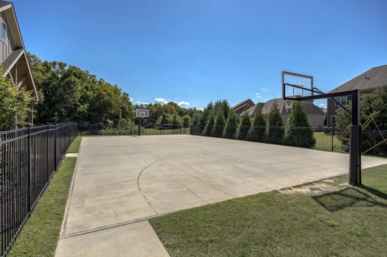 Community Basketball Court - 1020 Claymill Dr