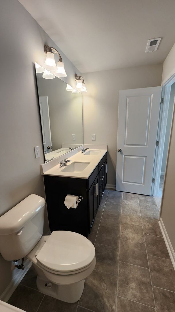 Building Photo - 2340 Chert Ln