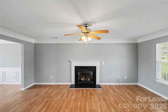 Building Photo - 10521 Barvas St