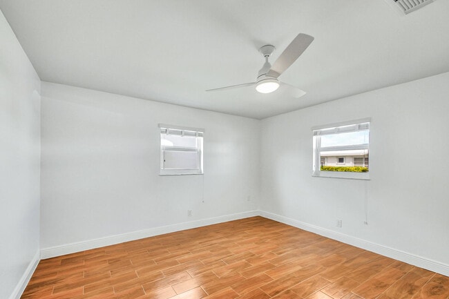 Building Photo - 2098 SW 13th Way
