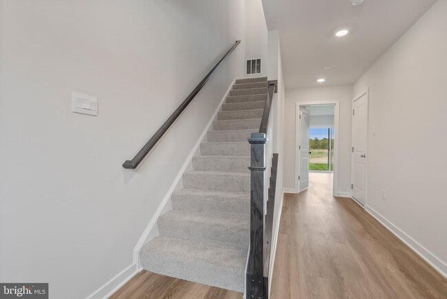 Building Photo - 16639 Green Glade Dr