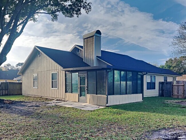 Building Photo - 7084 Swamp Flower Ln