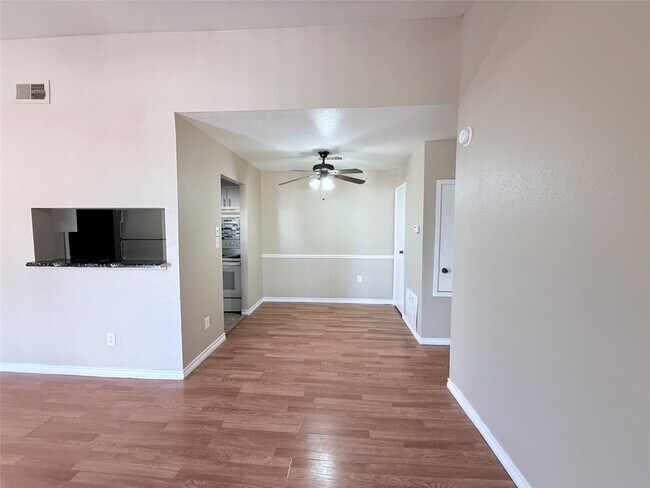 Building Photo - 12655 Ashford Meadow Dr