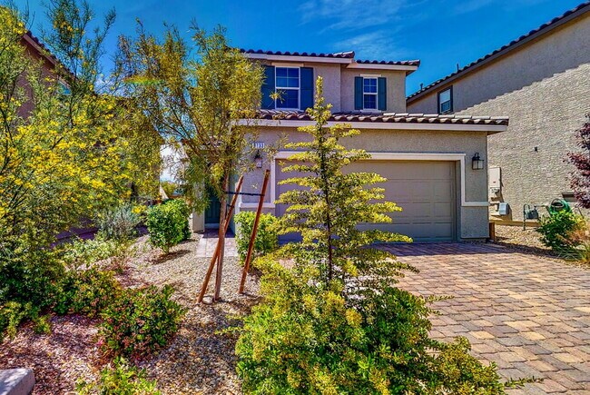 Building Photo - Beautiful 4-bedroom, 3-bath home with a loft.