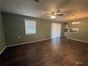 Building Photo - 200 Olsens Acres
