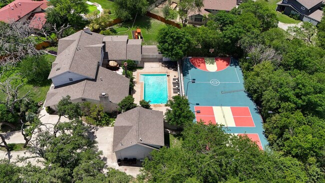 Building Photo - 6605 Countess Adria St