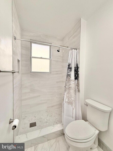 Building Photo - 840 Cumberland St