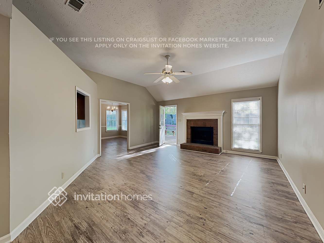 Building Photo - 561 Black Creek Dr
