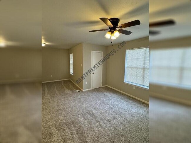 Building Photo - 7 Havenwood Ln