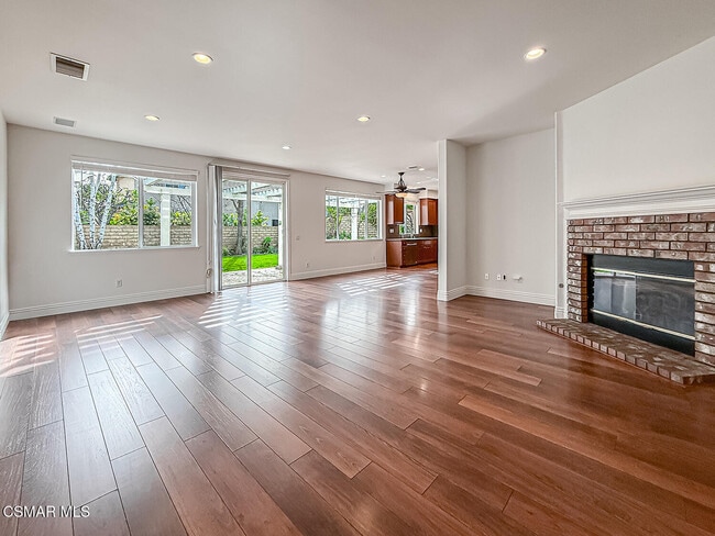 Building Photo - 780 Paseo De Leon