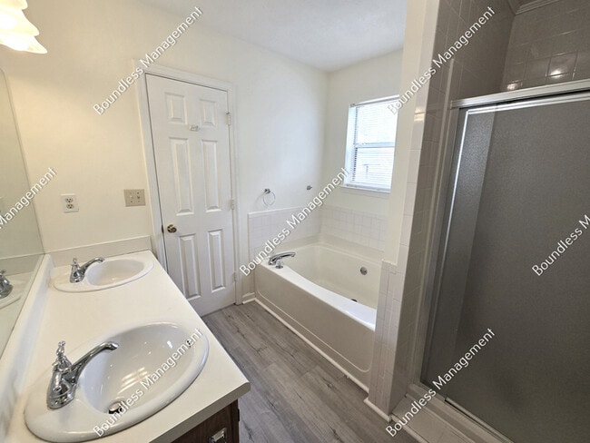 Building Photo - 7064 Grinder Ct