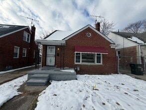 Building Photo - Charming 3 bedroom house for lease in Nice area Call 313-429-3244 KPM Detroit
