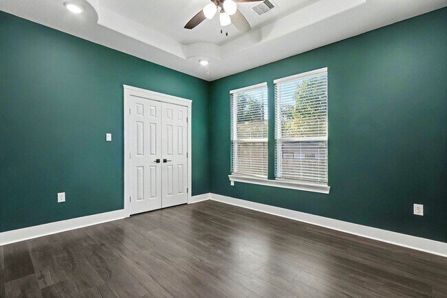 Building Photo - 3442 Noah St