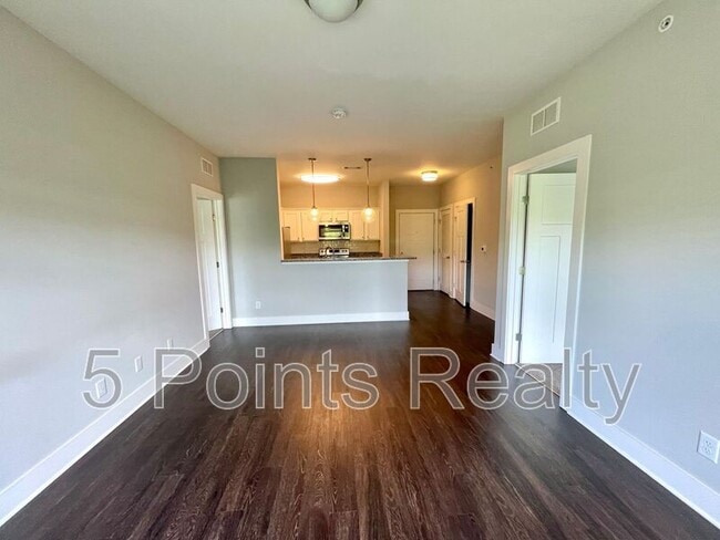 Building Photo - 934 Governor's Ct.