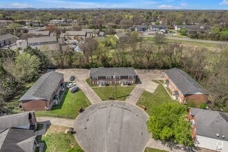 Building Photo - 1513 Center Pointe Dr