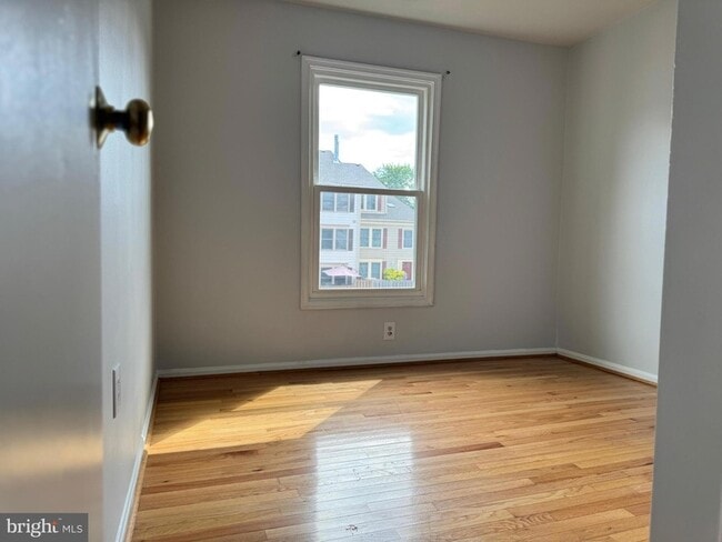 Building Photo - 7527 Belle Grae Dr