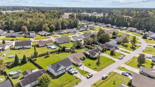 Building Photo - 131 Oakley Dr