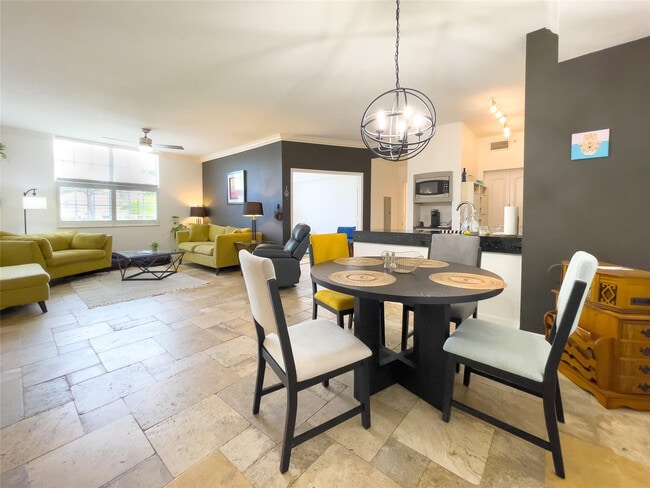 Building Photo - 1900 Van Buren St