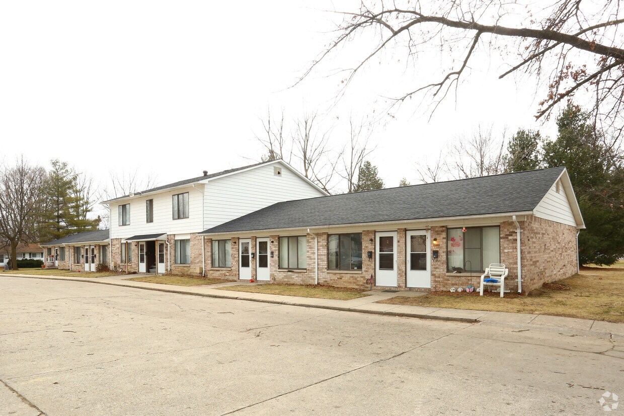 New Pine Apartments Clio Mi Apartment Finder