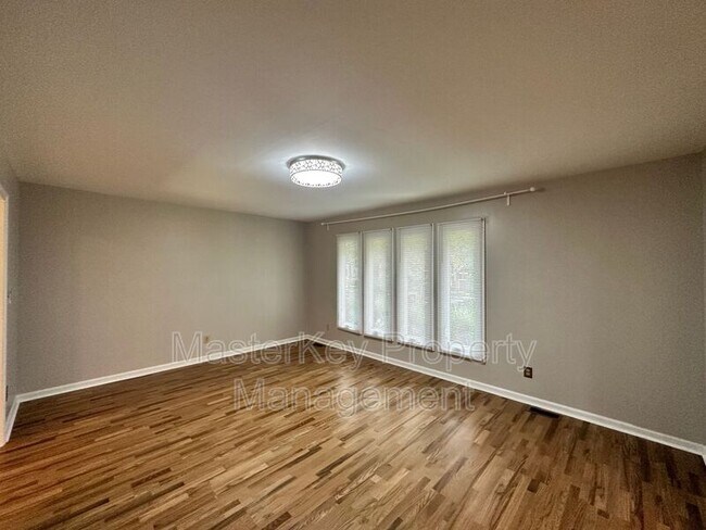 Building Photo - 4017 Grimstead Ln