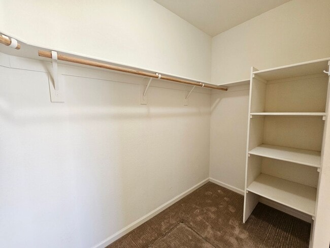 Building Photo - Cold Springs Beauty - Immaculate Newer Hom...