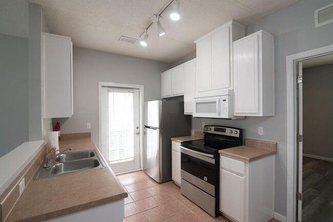 Building Photo - 1465 Nena Hills Ct