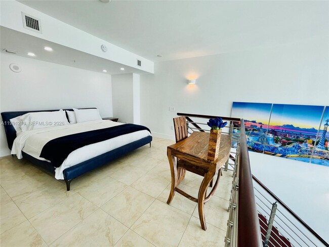 Building Photo - 41 SE 5th St