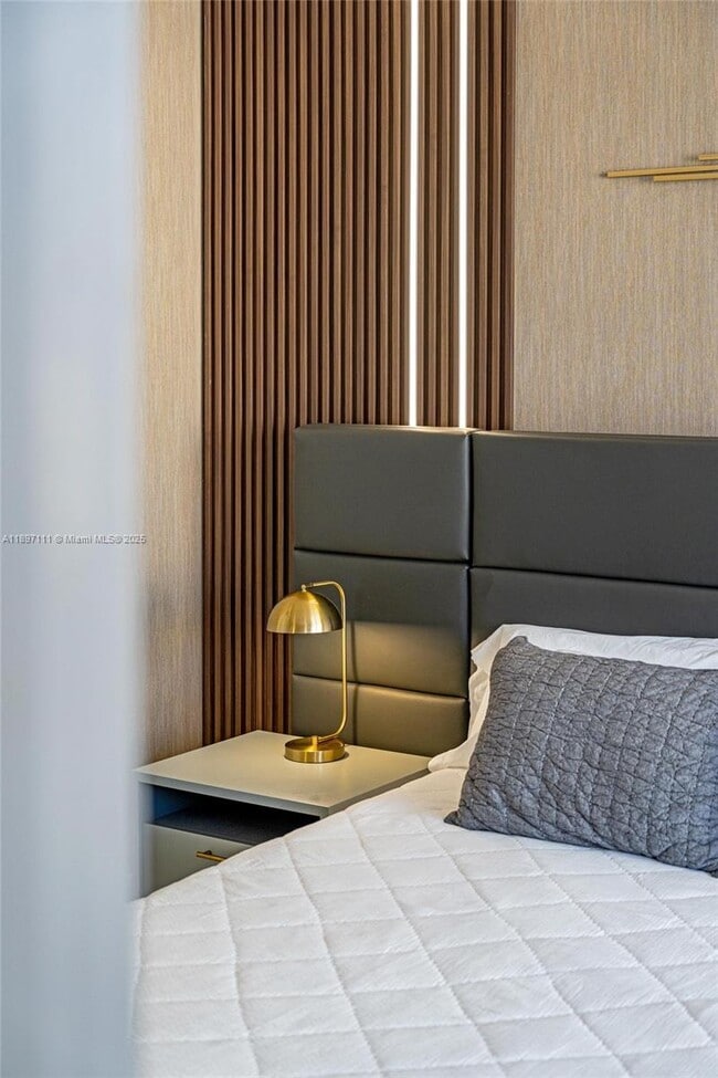 Building Photo - 488 NE 18th St