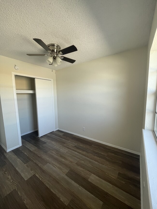 Building Photo - 204 Prado Rd