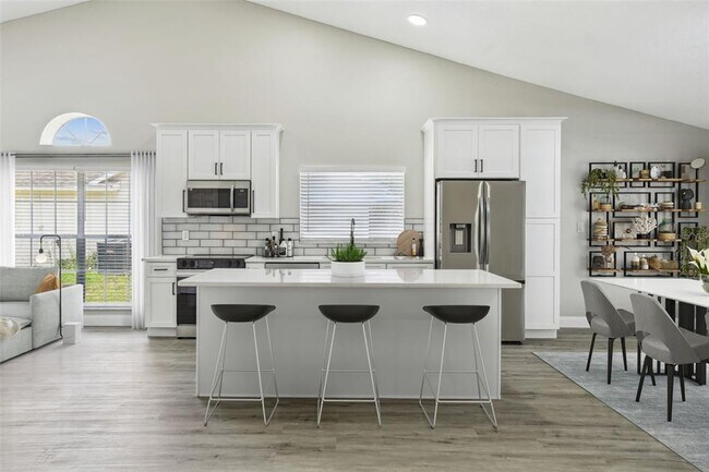 Building Photo - 1317 Ravida Woods Dr
