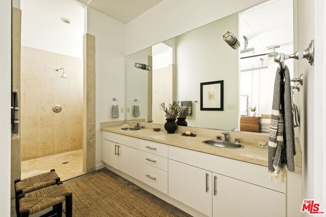 Building Photo - 1534 17th St