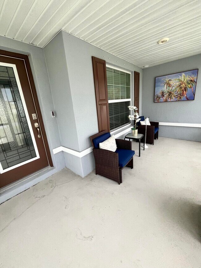 Building Photo - 1425 SW Vicuna Ln