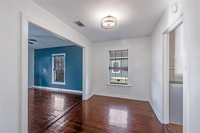 Building Photo - 921 E Ramsey Ave