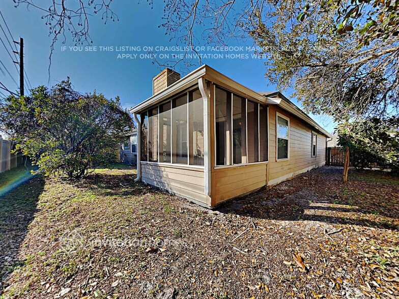 Building Photo - 3405 Charmont Dr