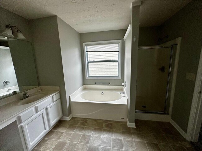 Building Photo - 413 Glenleigh Dr