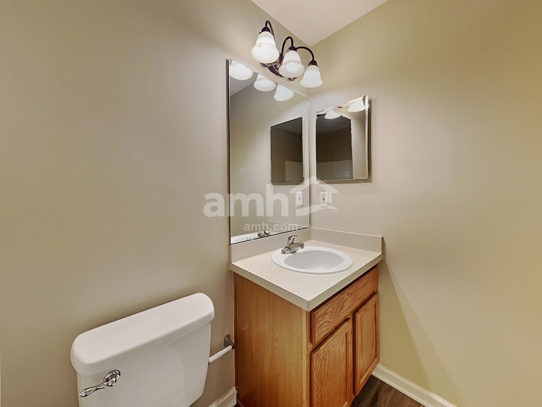 Building Photo - 6732 Gentle Oaks Dr