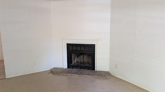 Building Photo - 6105 Ada Ct