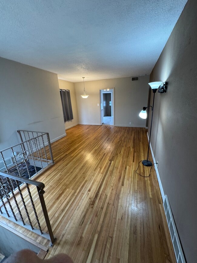 Primary Photo - 1402 Lee Ave