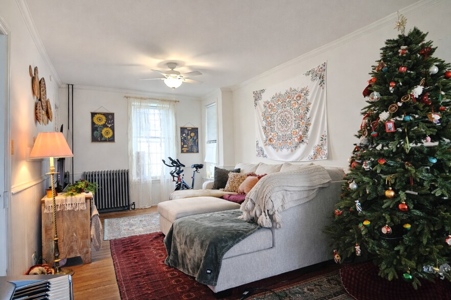 Building Photo - 397 Charlestown Rd