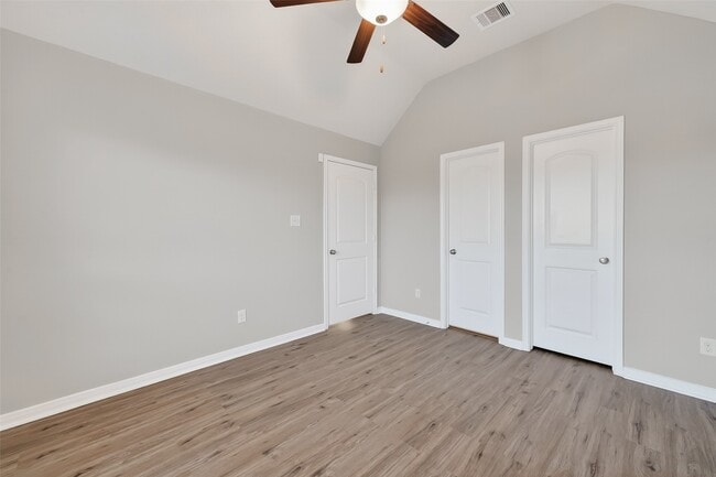 Building Photo - 151 Scenic Hills Ct