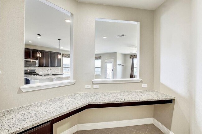 Building Photo - 3433 De Torres Cir
