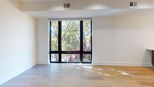 Building Photo - 826 Upshur St NW