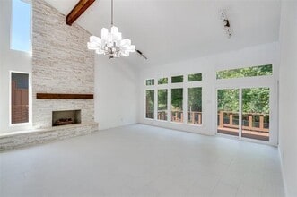 Building Photo - 10543 Pagewood