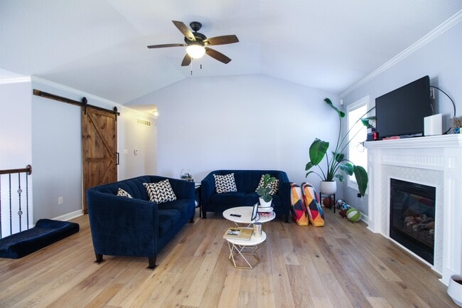 Building Photo - 205 Starlight Ln