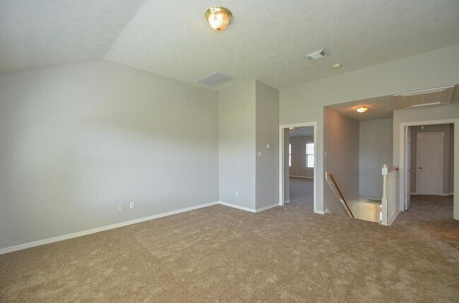 Building Photo - 5961 Whispering Lakes Dr