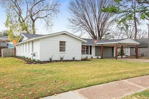 Primary Photo - 1702 Bristol Ct N