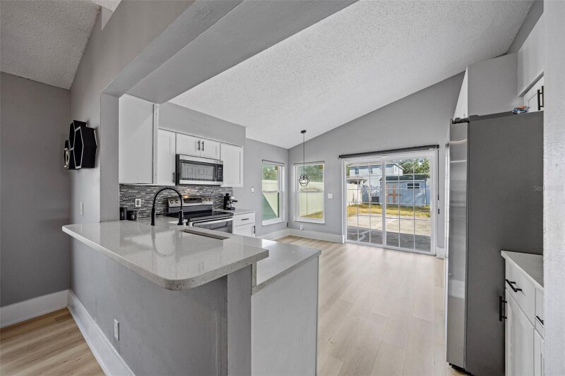 Building Photo - 10253 Allenwood Dr