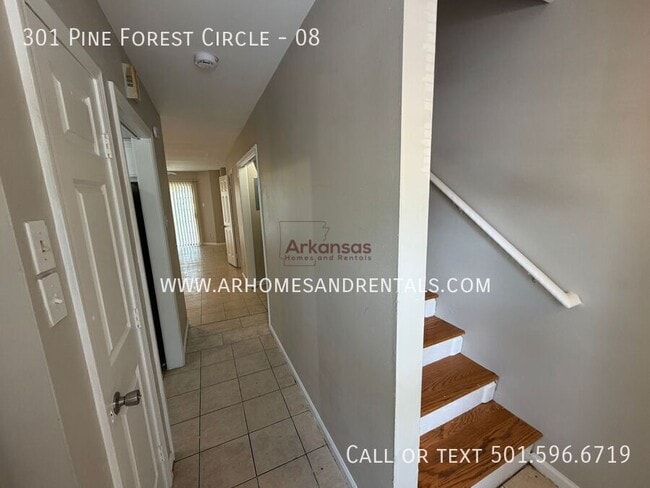 Building Photo - 301 Pine Forest Cir